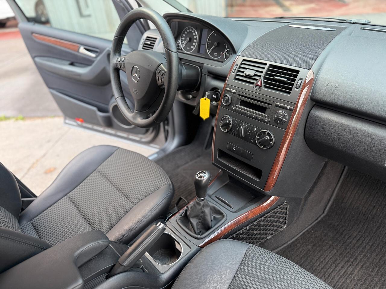 MERCEDES-BENZ A 180 CDI STYLE 109CV