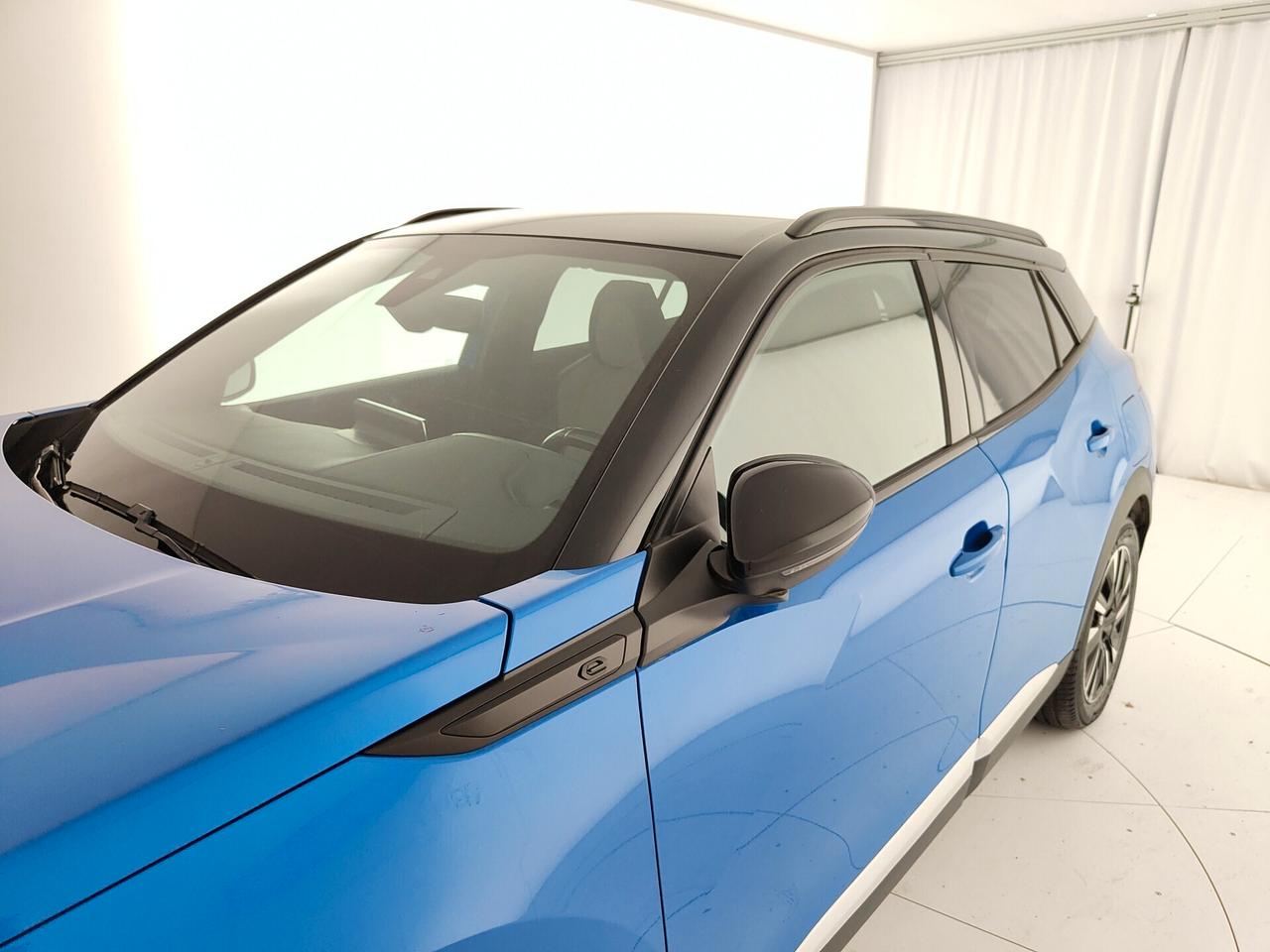 Peugeot 2008 motore elettrico 136 CV GT Pack