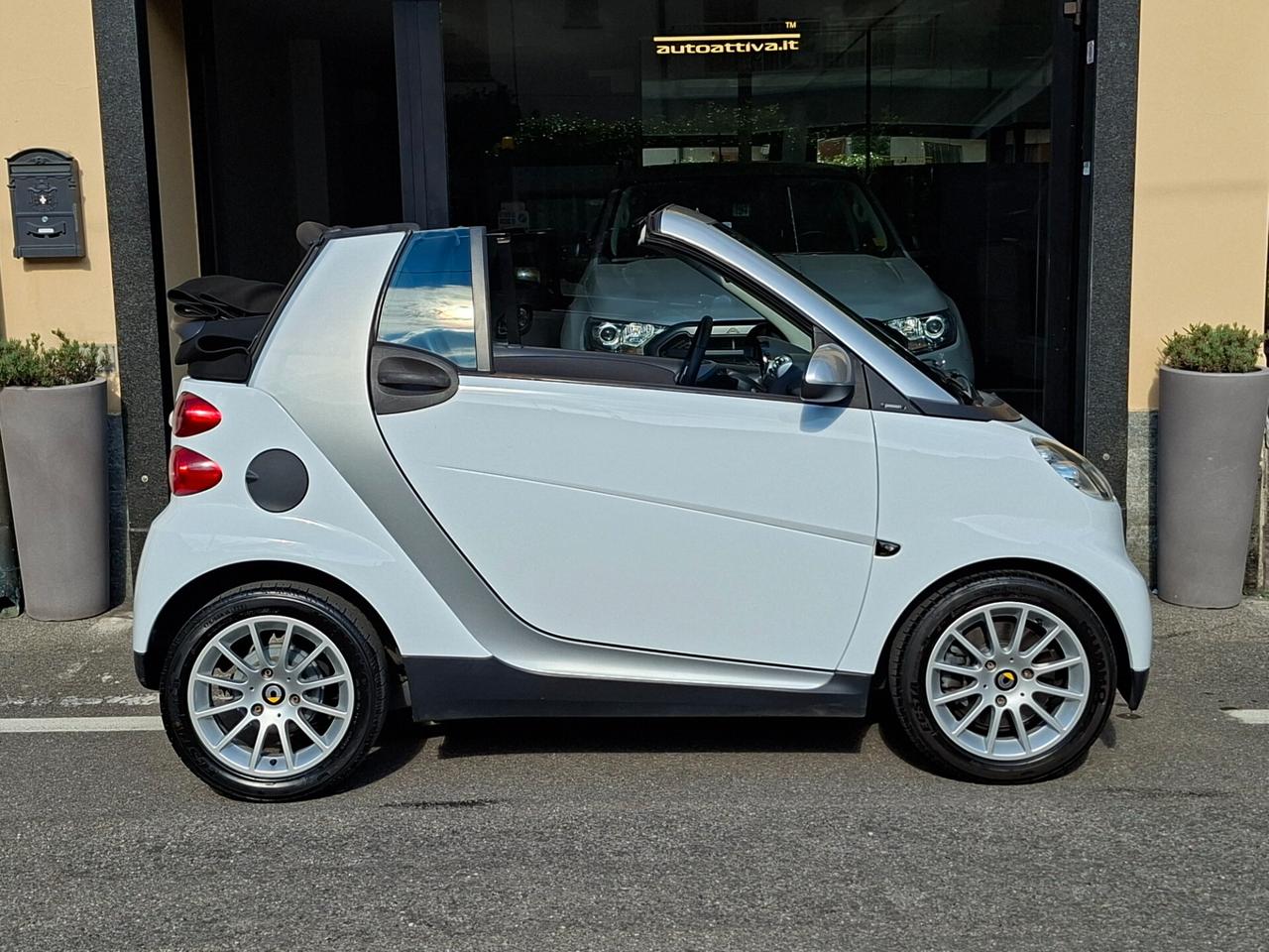 Smart ForTwo Passion Cabrio, 1.0 mhd 71cv, Euro 5.