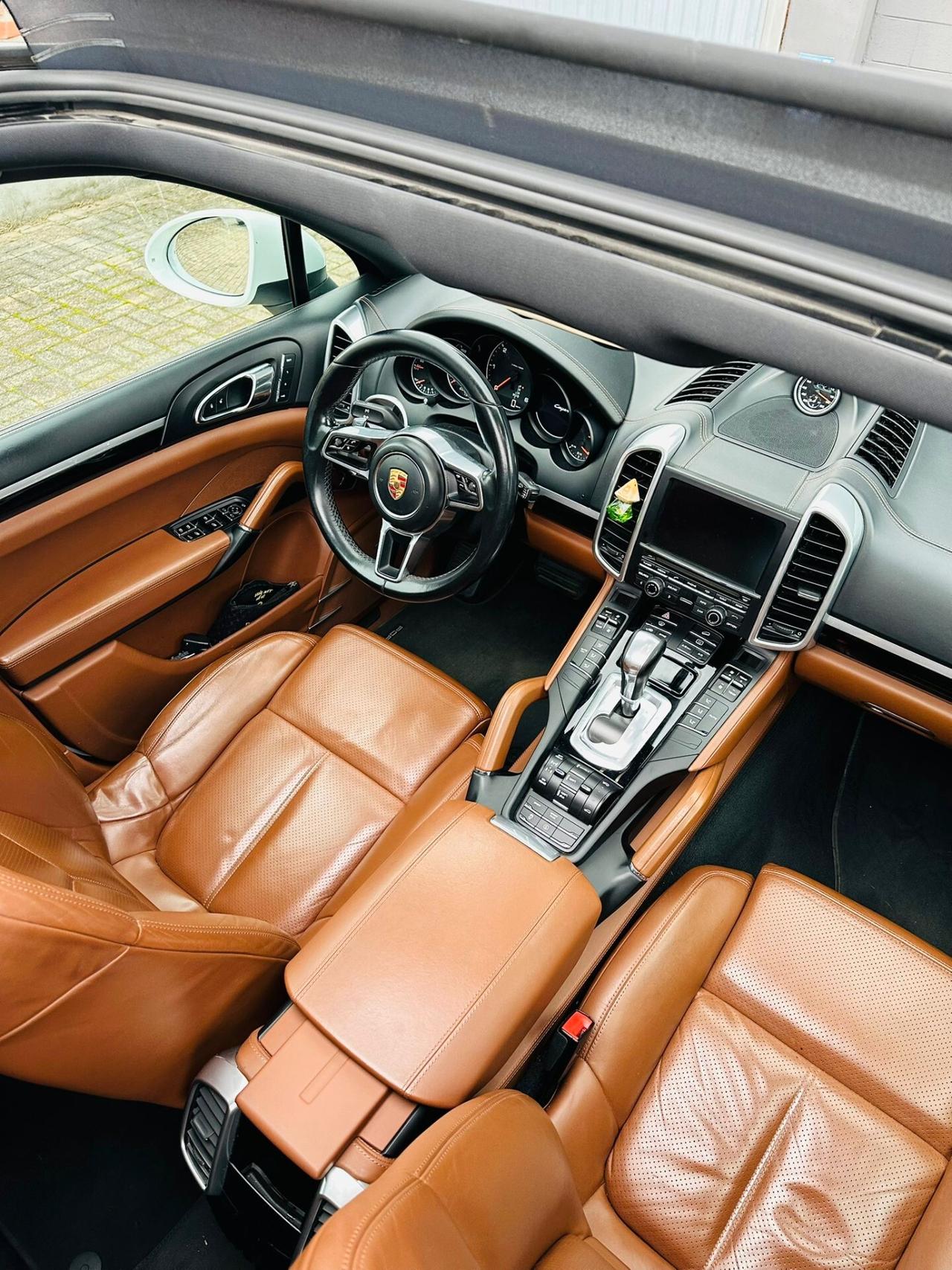 Porsche Cayenne 3.0 Diesel Platinum Edition