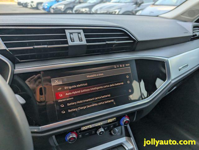 AUDI Q3 45 TFSI e S tronic Business Plug in Hybrid