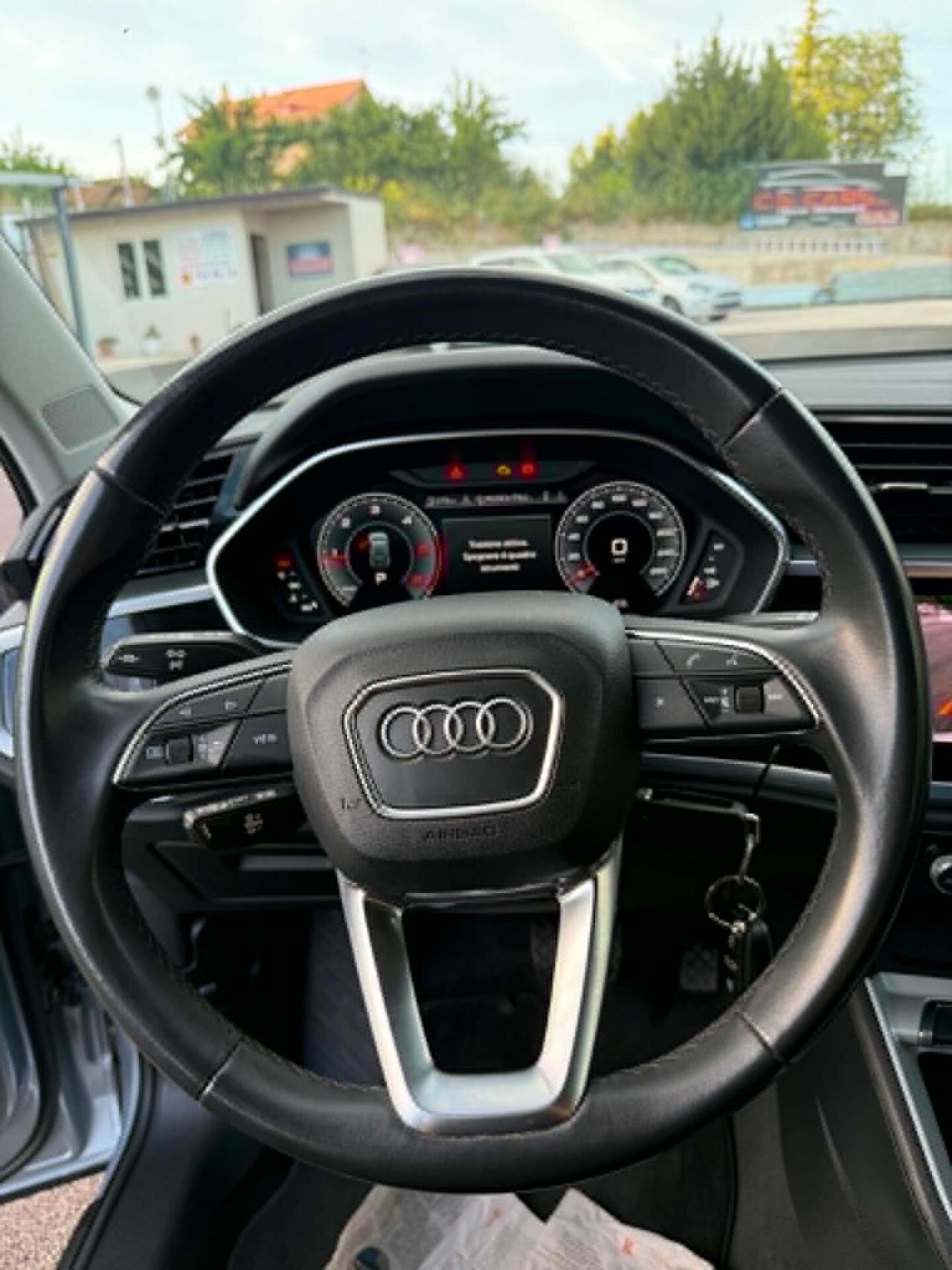 Audi Q3 35 TDI S tronic Business Advanced FULL OPTIONAL