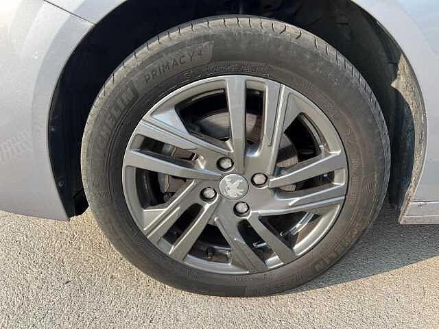 Peugeot 208 BlueHDi 100 Active Pack