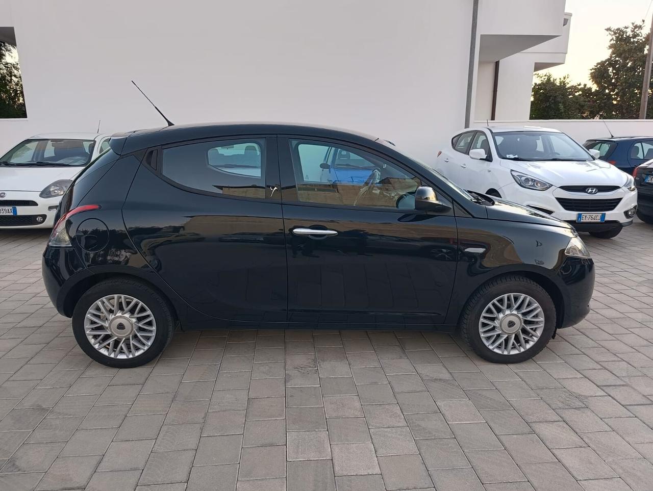 Lancia Ypsilon 1.2 Gold - anno 2015