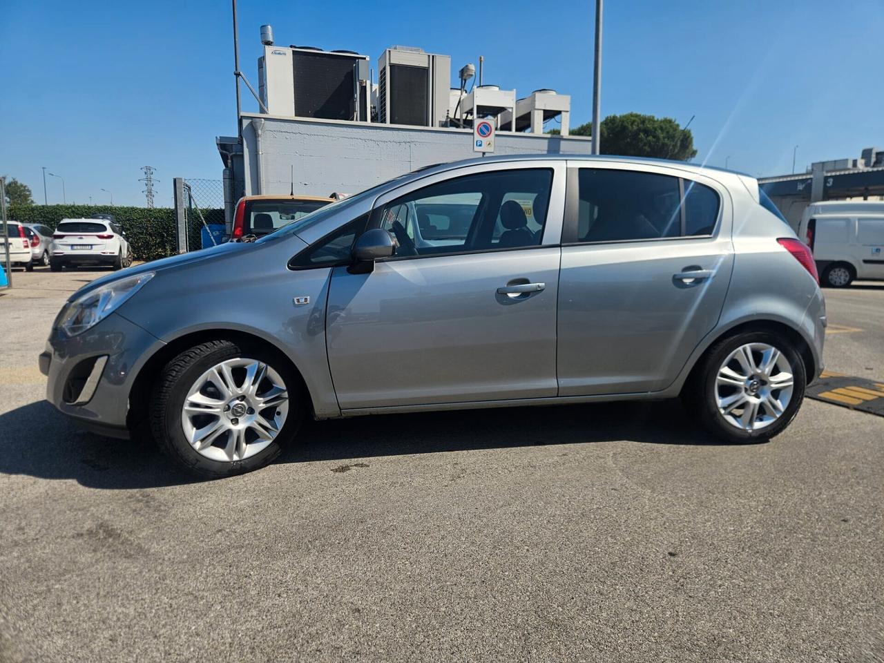 Opel Corsa 1.4 16V GPL Pari al nuovo!