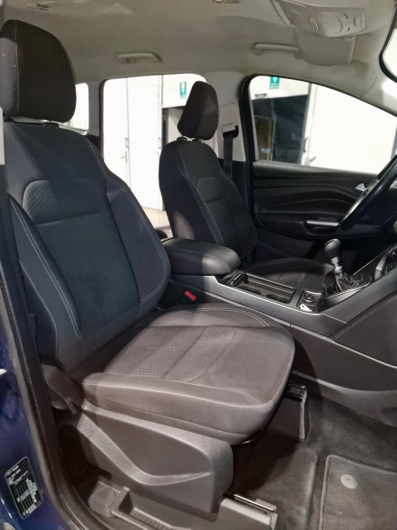 Ford Kuga 1.5 TDCI 120 CV S&S 2WD ST-Line Business