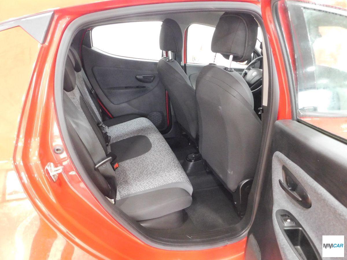 LANCIA - Ypsilon - 1.0 FireFly 5p. S&S Hybrid Silver