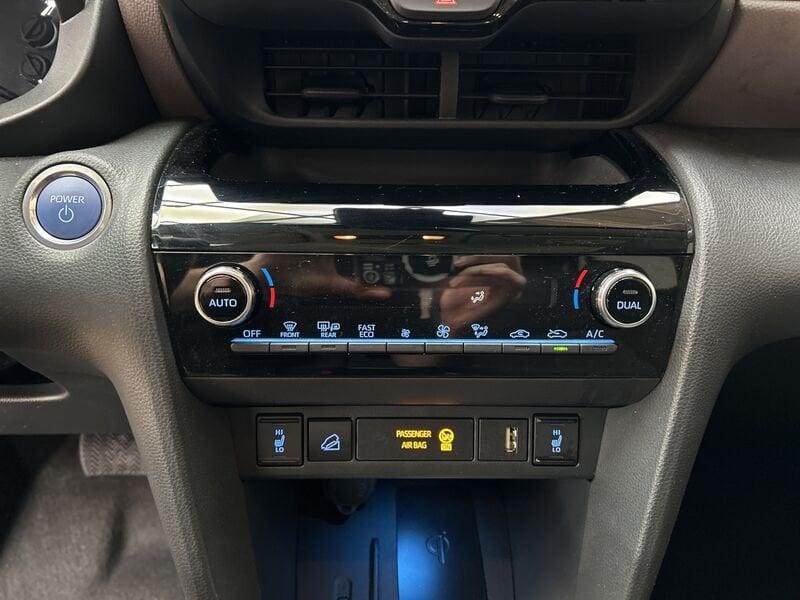 Toyota Yaris Cross 1.5h Lounge awd-i 116cv e-cvt