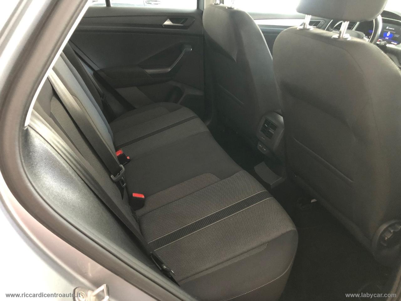 VOLKSWAGEN T-Roc 2.0 TDI SCR Life - FULL LED/NAVY/SENSORI