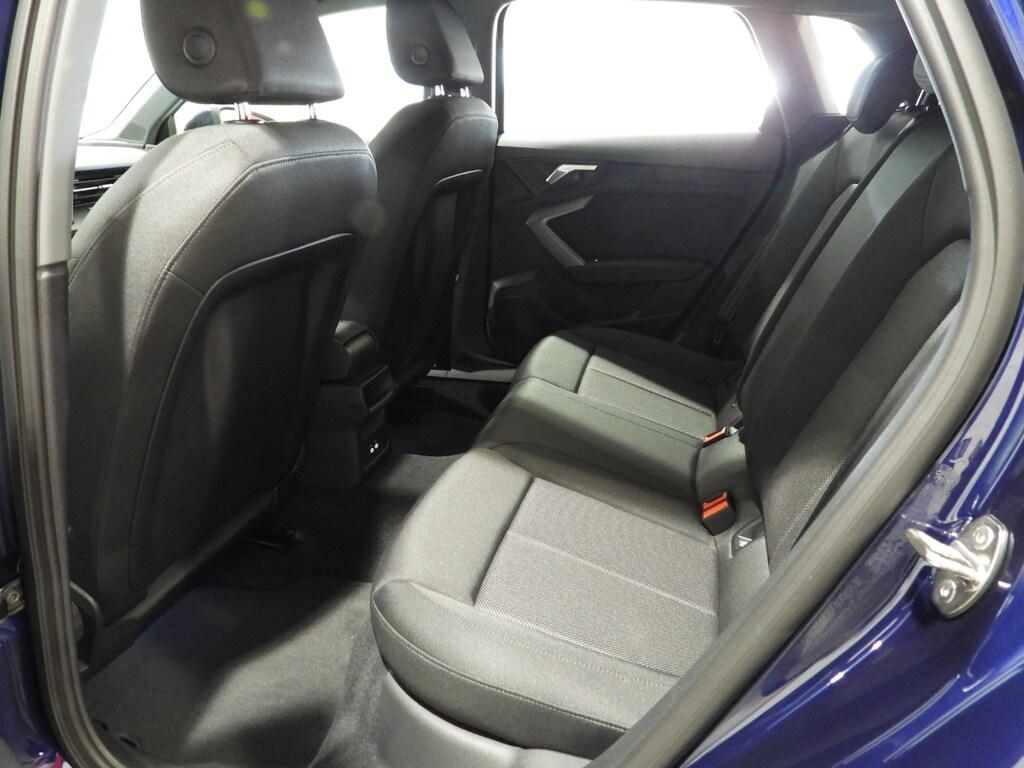 Audi A3 35 2.0 TDI Business S tronic