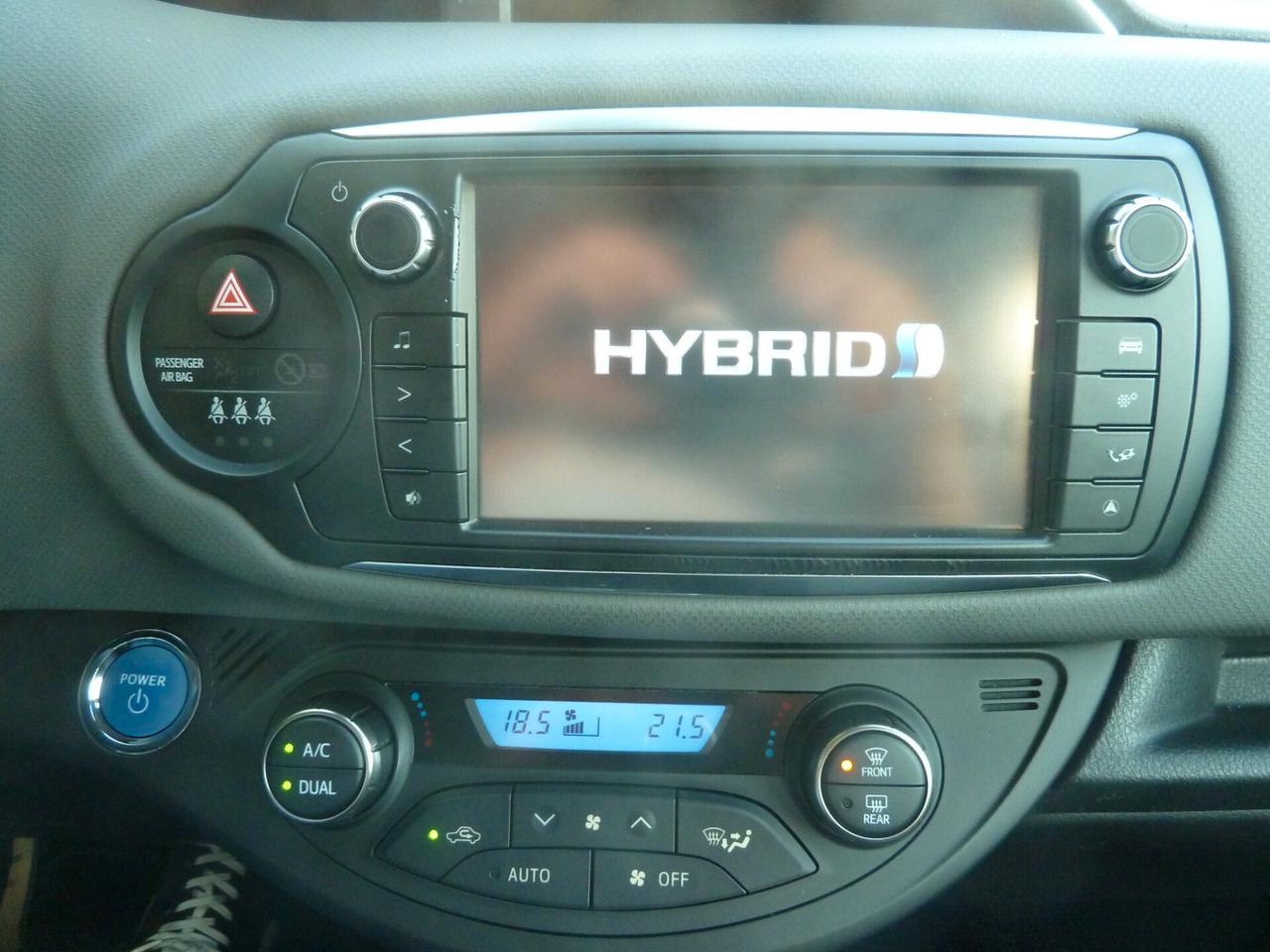 Toyota Yaris 1.5 Hybrid 5 p. Cambio Automatico