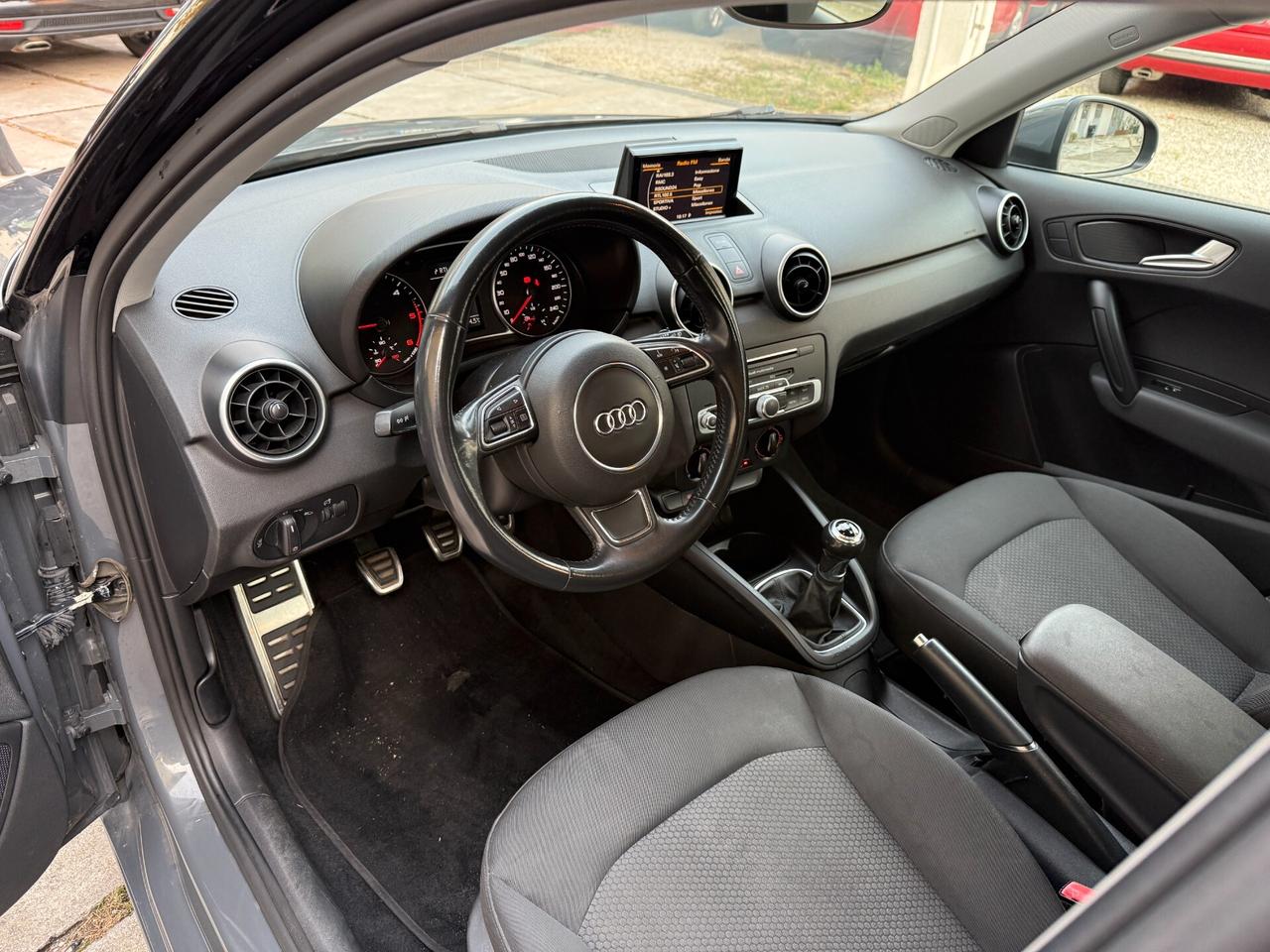Audi A1 SPB 1.6 TDI 116 CV Admired