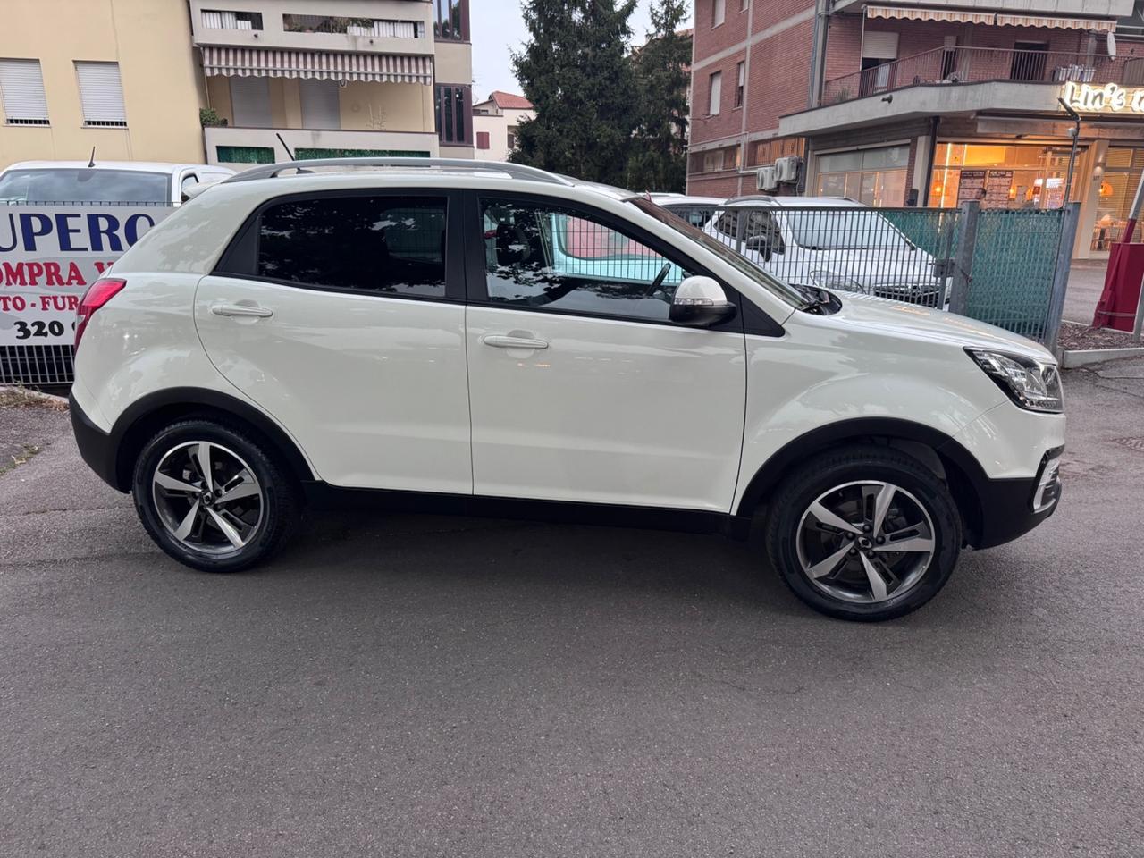 Ssangyong Korando 2.0 GPL 2WD garanzia 12 mesi