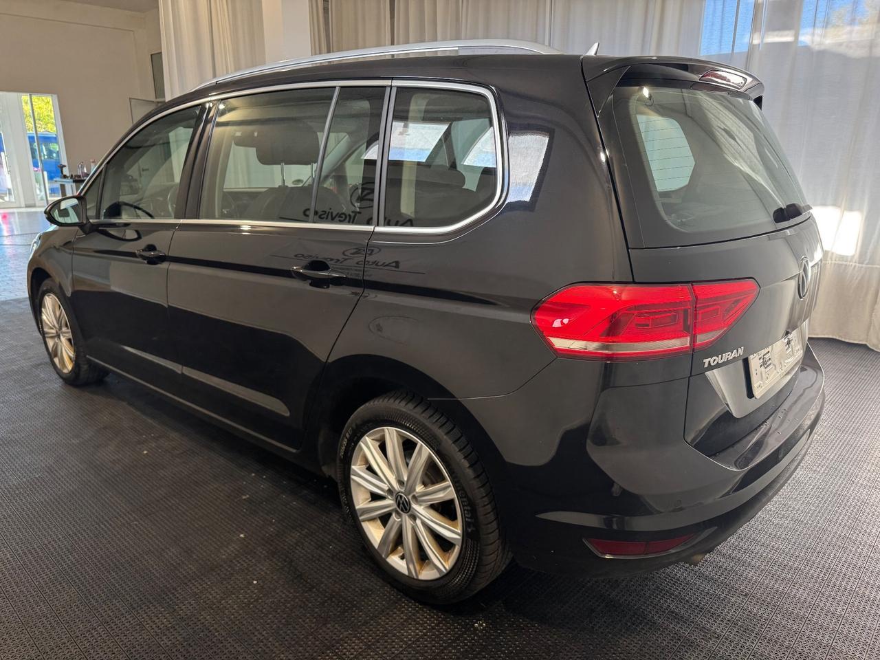 Volkswagen Touran 2.0 TDI 150 CV SCR DSG Highline BlueMotion Tech.
