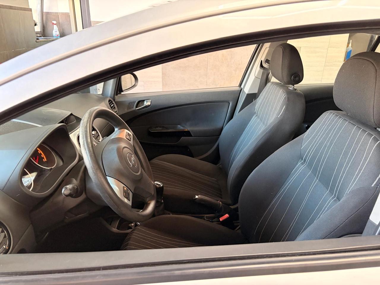 Opel Corsa 1.0 12V 5 porte Enjoy