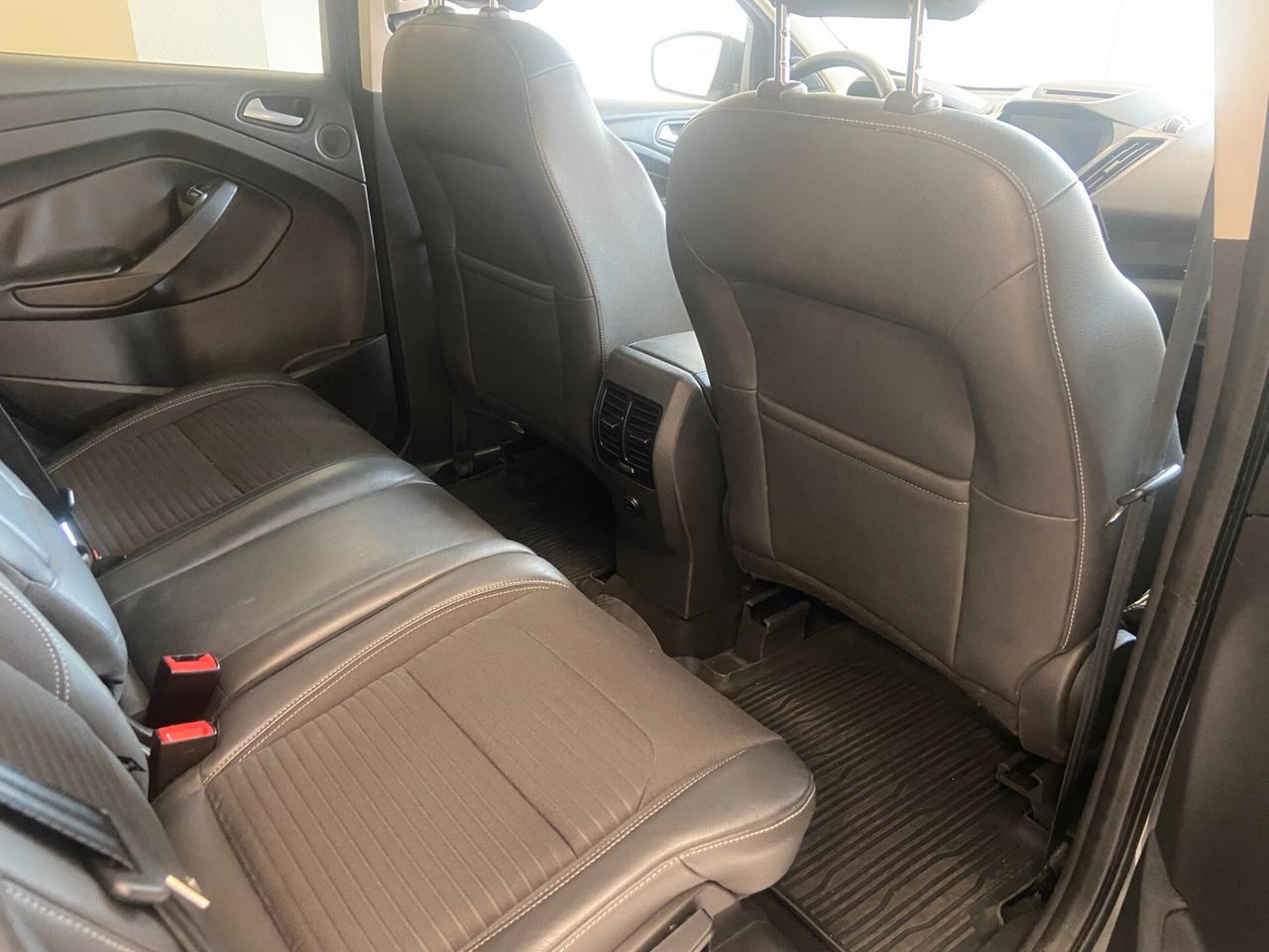 Ford Kuga 1.5 TDCI 120 CV S&S 2WD Titanium