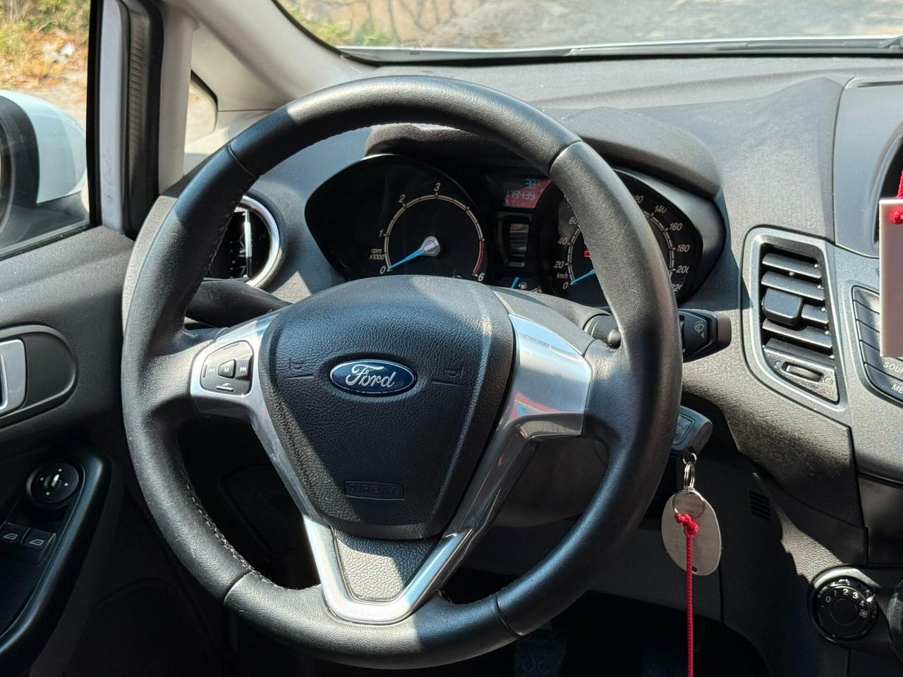 Ford Fiesta 1.5 TDCi 75cv Business - 2013
