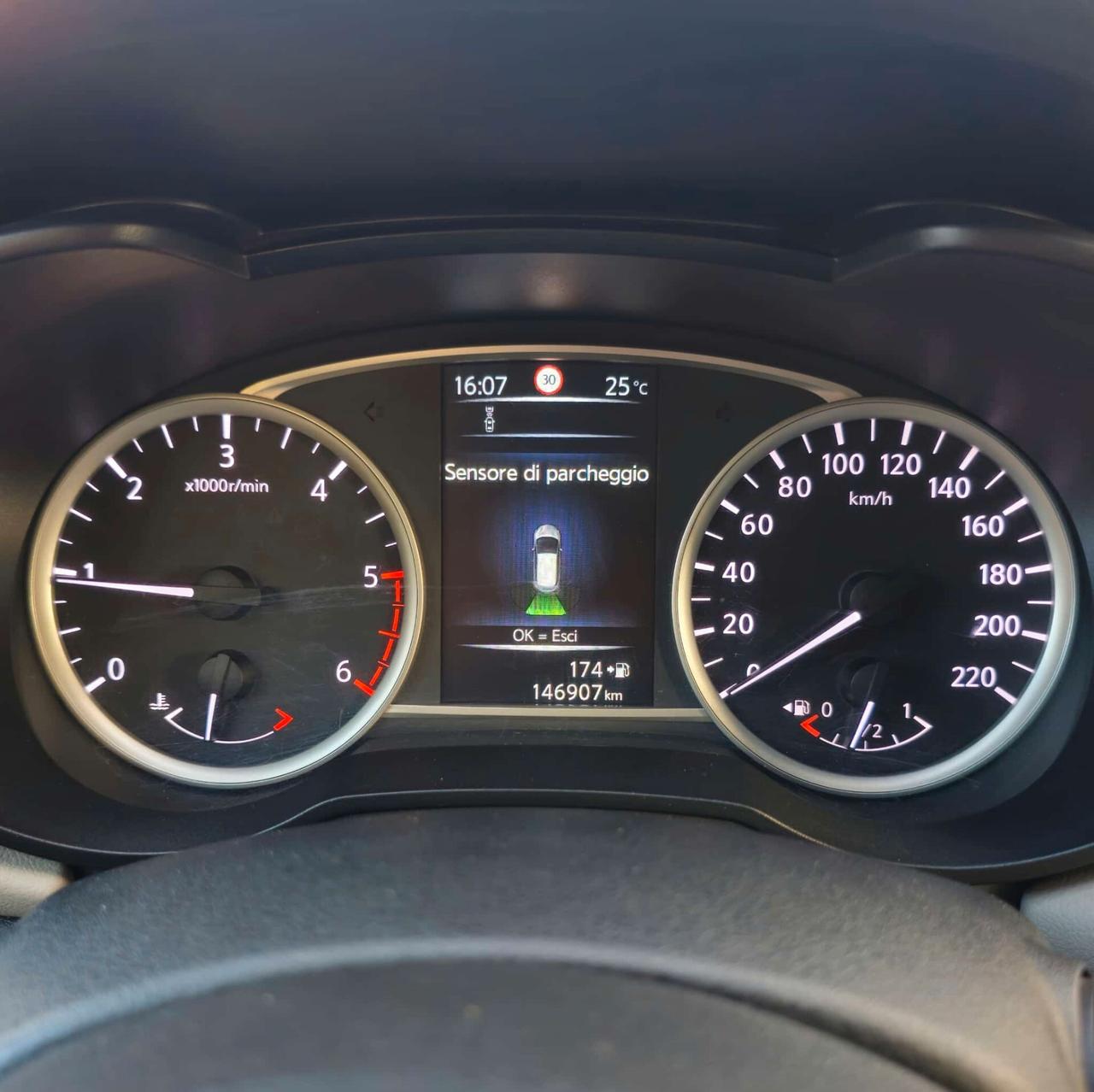 Nissan Micra 1.5 dCi 8V 5 porte Tekna