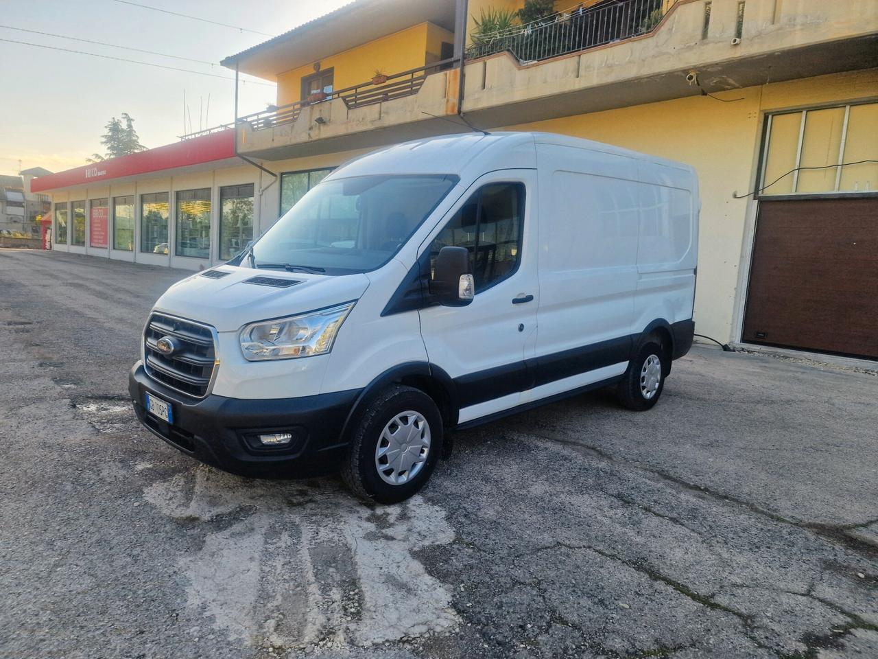 Ford Transit 350 L2H2 2.0 EcoBlue 170 CV – Motore NUOVO 0 KM