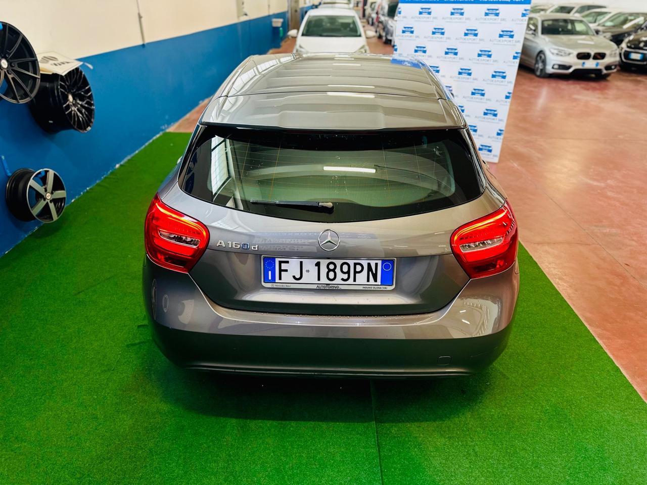 Mercedes-benz A 160 d Sport/2017/okneopatentati/