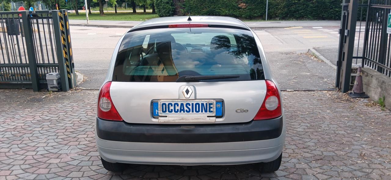 Renault Clio 1.2 16v neopatentati benzina