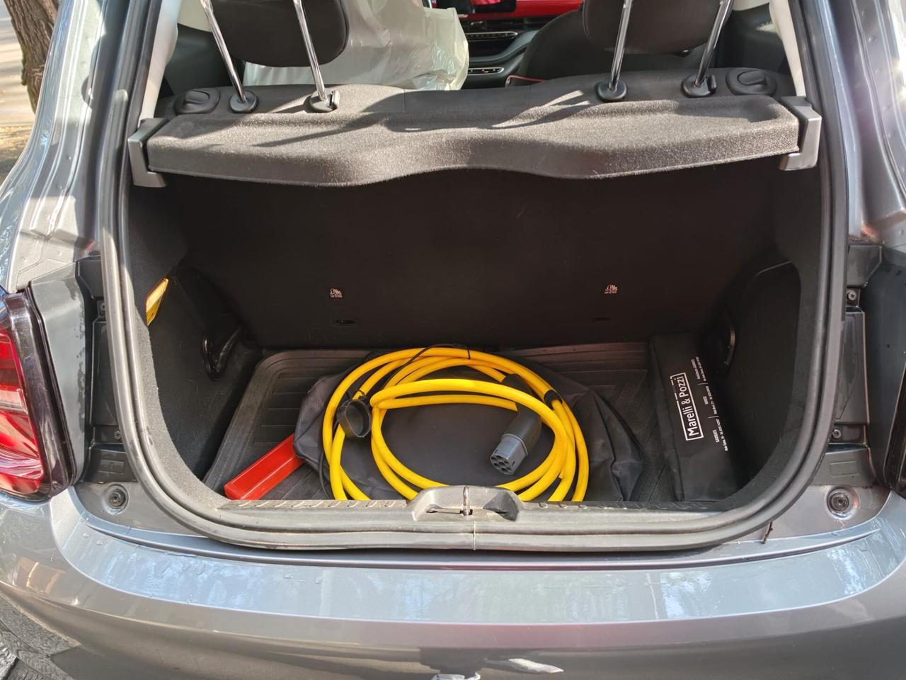 Fiat 500 500e Berlina 23,8 kWh Red