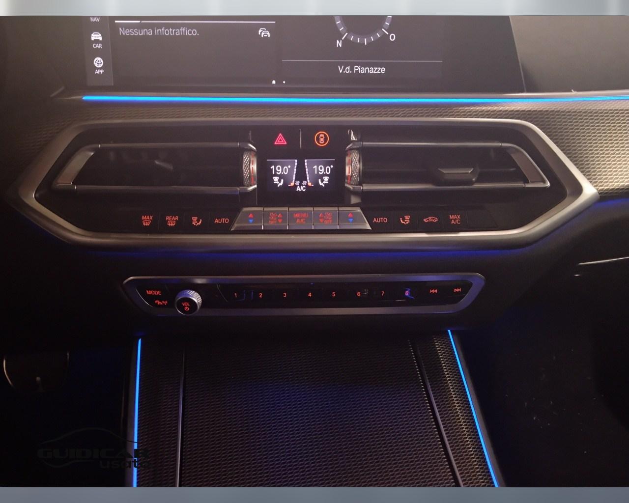 BMW X5 G05 2018 - X5 xdrive40d mhev 48V Msport auto 7p.ti