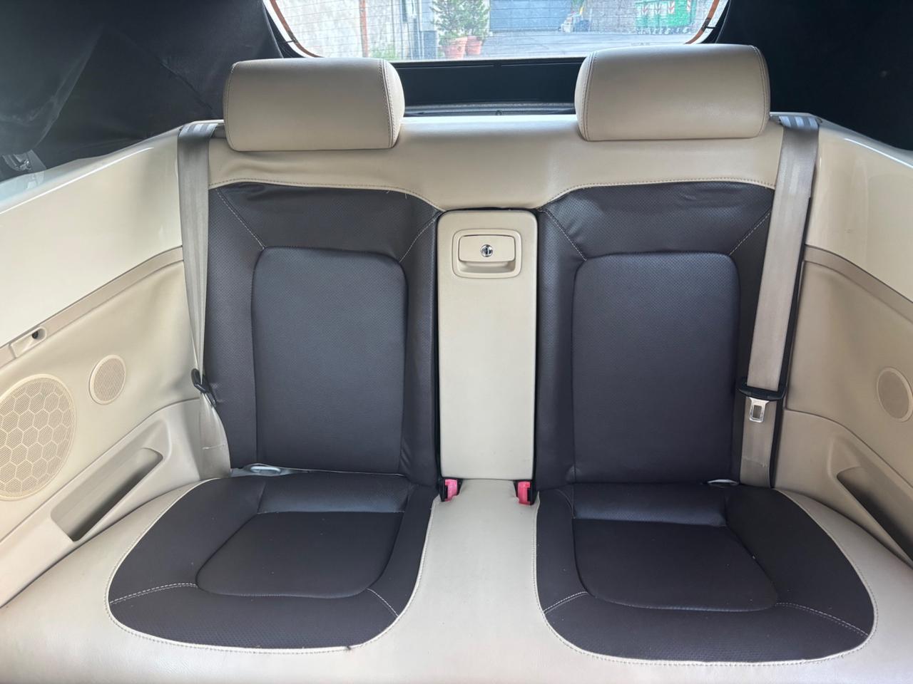 Volkswagen New Beetle 1.6 Cabrio