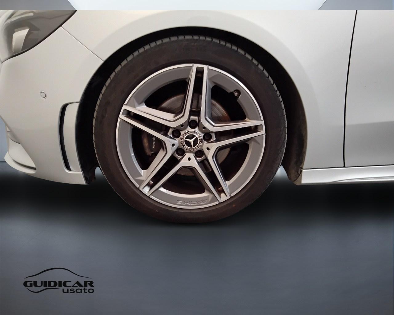 Mercedes-Benz Classe B - W247 2018 - B 180 d Premium auto