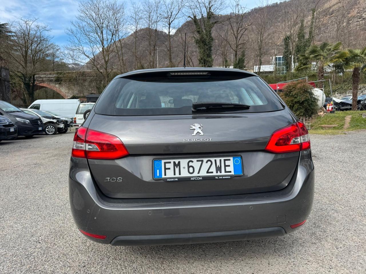 Peugeot 308 BlueHDi 120 S&S SW Business