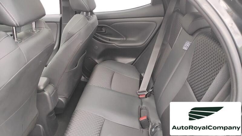 Toyota Yaris Hybrid Lounge MY22