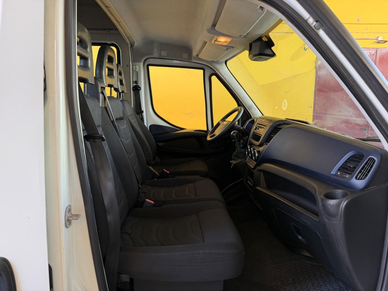Iveco Daily Mixto Maxi Lungo 35-160 6Posti