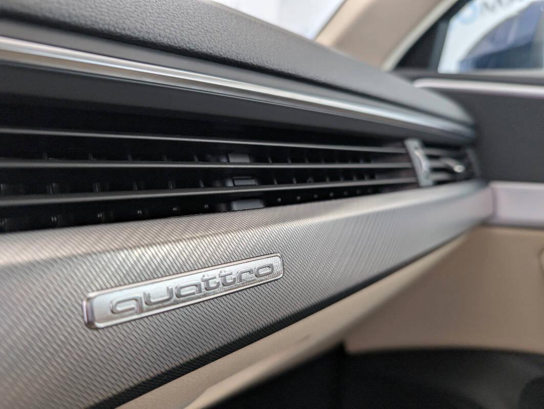 Audi A4 40 2.0 tdi mhev BUSINESS ADVANCED quattro 204cv