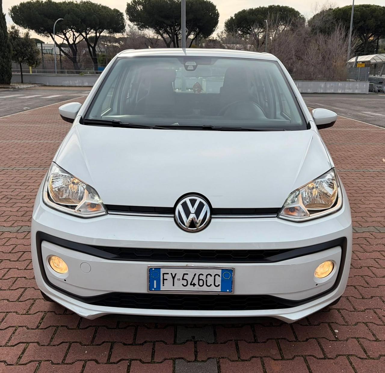VOLKSWAGEN UP! 1.0cc MUVI 5Porte