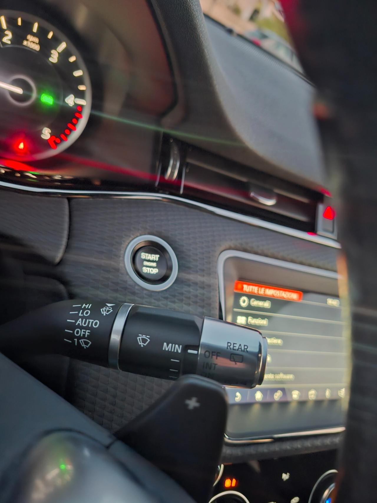 L. R. RANGE ROVER EVOQUE*R-DYNAMIC*TOTAL BLACK*LED*