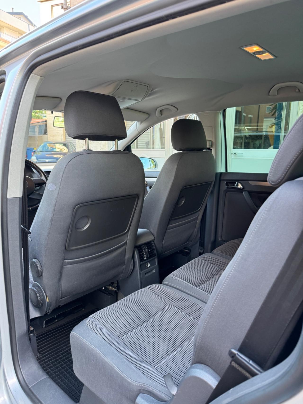 Volkswagen Touran 2.0 TDI 136CV Highline