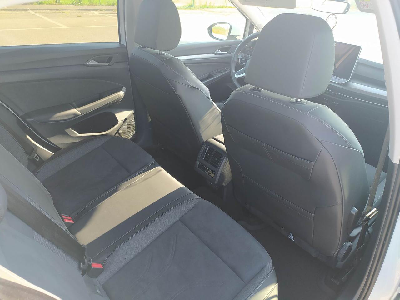 Volkswagen Golf Style 1.5 eHybrid PHEV 204C #12024