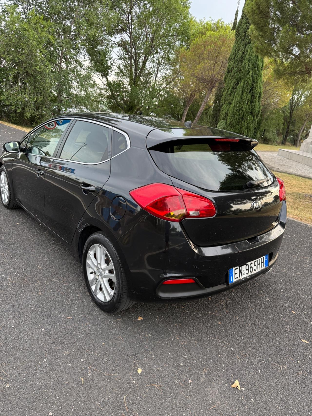 Kia Ceed cee'd 1.6 CRDi 110 CV 5 porte Cool
