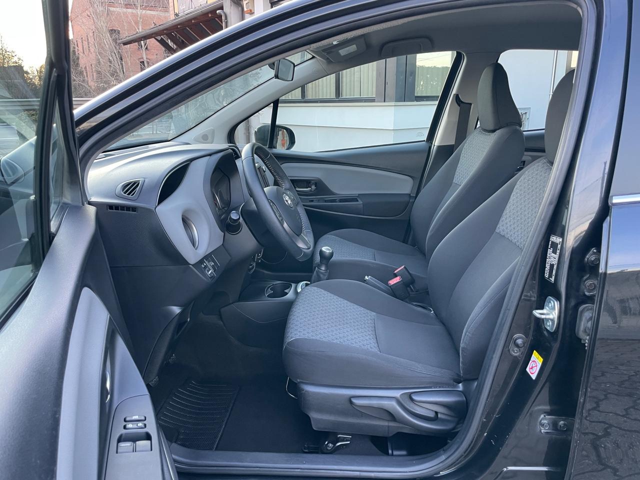 Toyota Yaris 1.0 5 porte Lounge