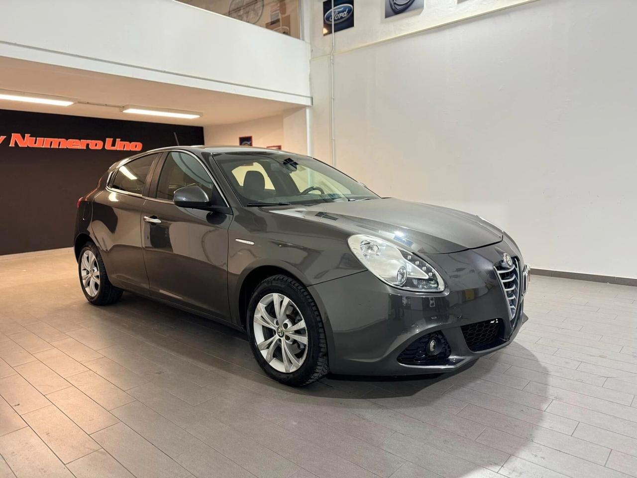 Alfa Romeo Giulietta Alfa Romeo Giulietta 1.6 Mjt 105cv Distinctive 2013