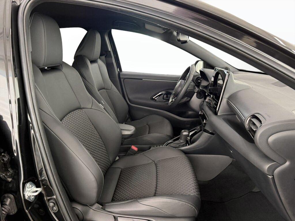 Toyota Yaris 1.5 Hybrid 130 Lounge E-CVT
