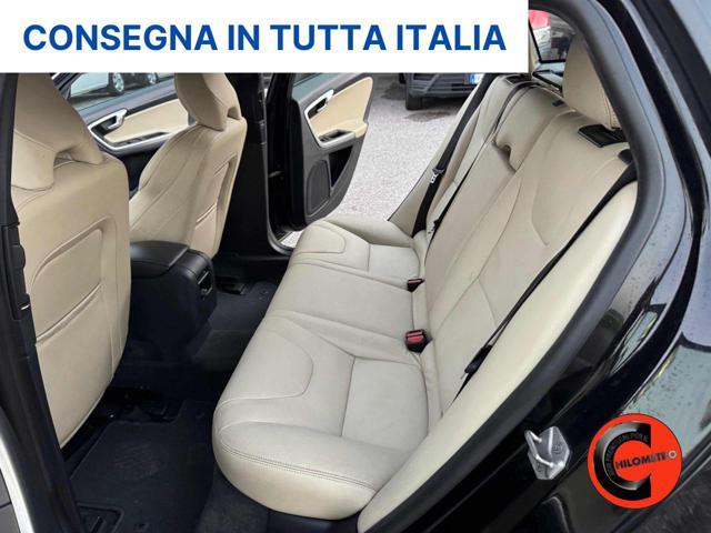 VOLVO V60 D2 GEATRONIC EDITION-NAVI-PELLE-CERCHI 17-SENSORI-