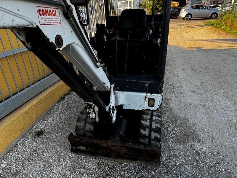 MINIESCAVATORE BOBCAT 320