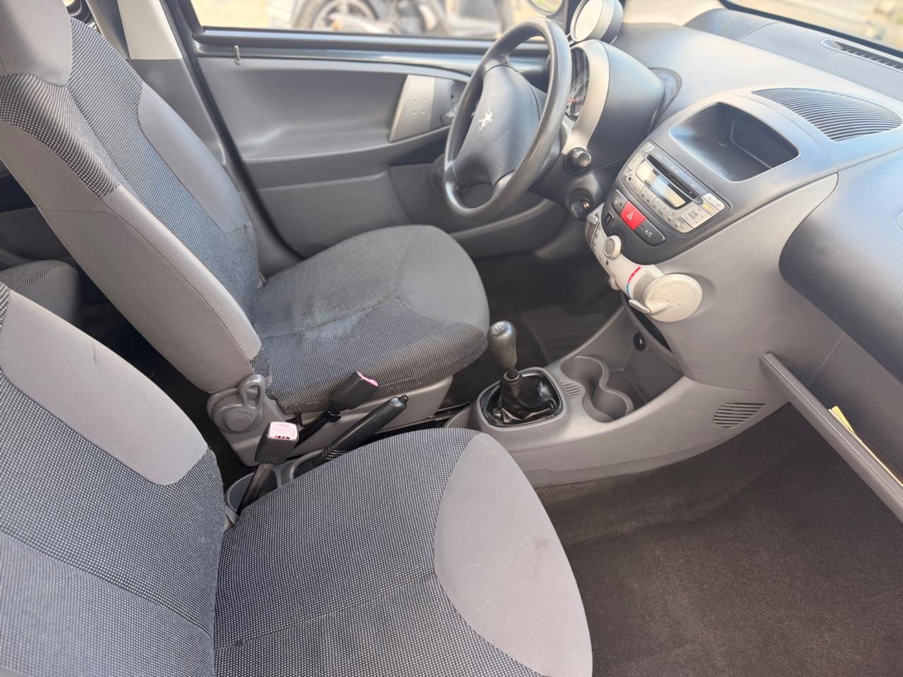 Peugeot 107 1.0 68CV 5p. Sweet Years