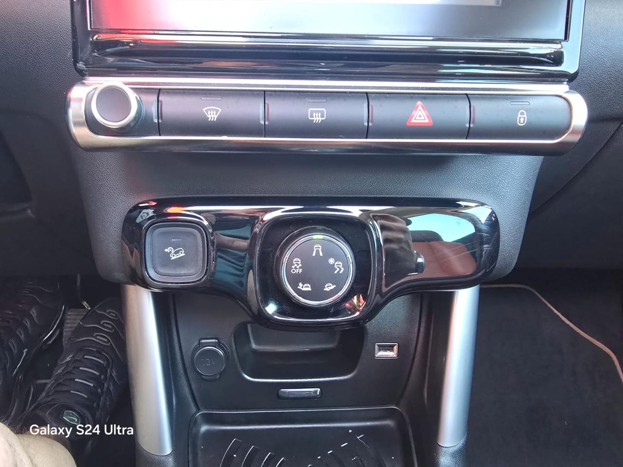 Citroen C3 Aircross C3 Aircross BlueHDi 100 S&S Shine