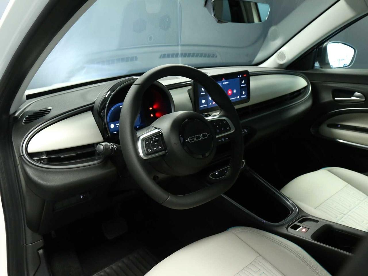 Fiat 600 1.2 110CV Hybrid MHEV DCT La Prima