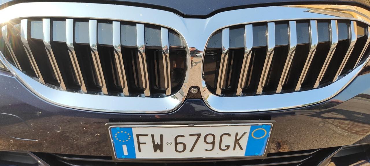 Bmw 320 320d Touring luxury aut. NEW MODEL