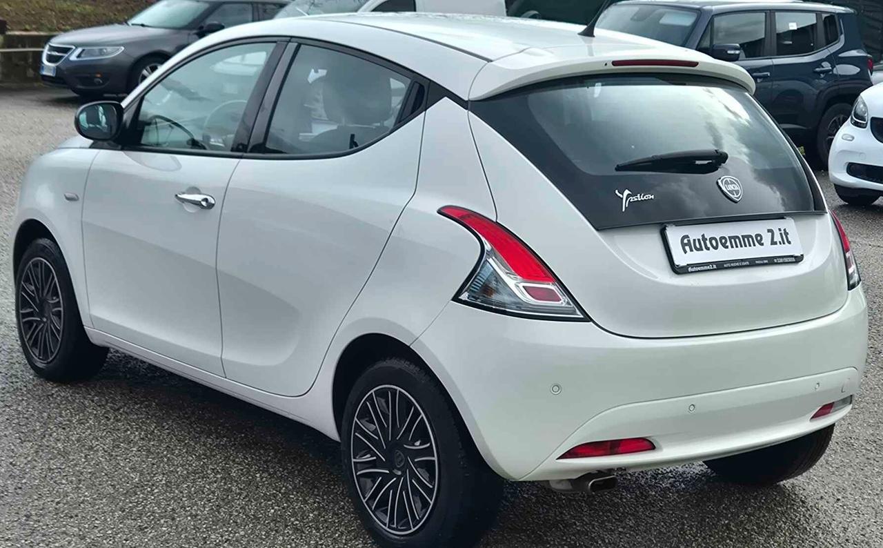 Lancia Ypsilon 1.2 69 CV 5 porte Gold