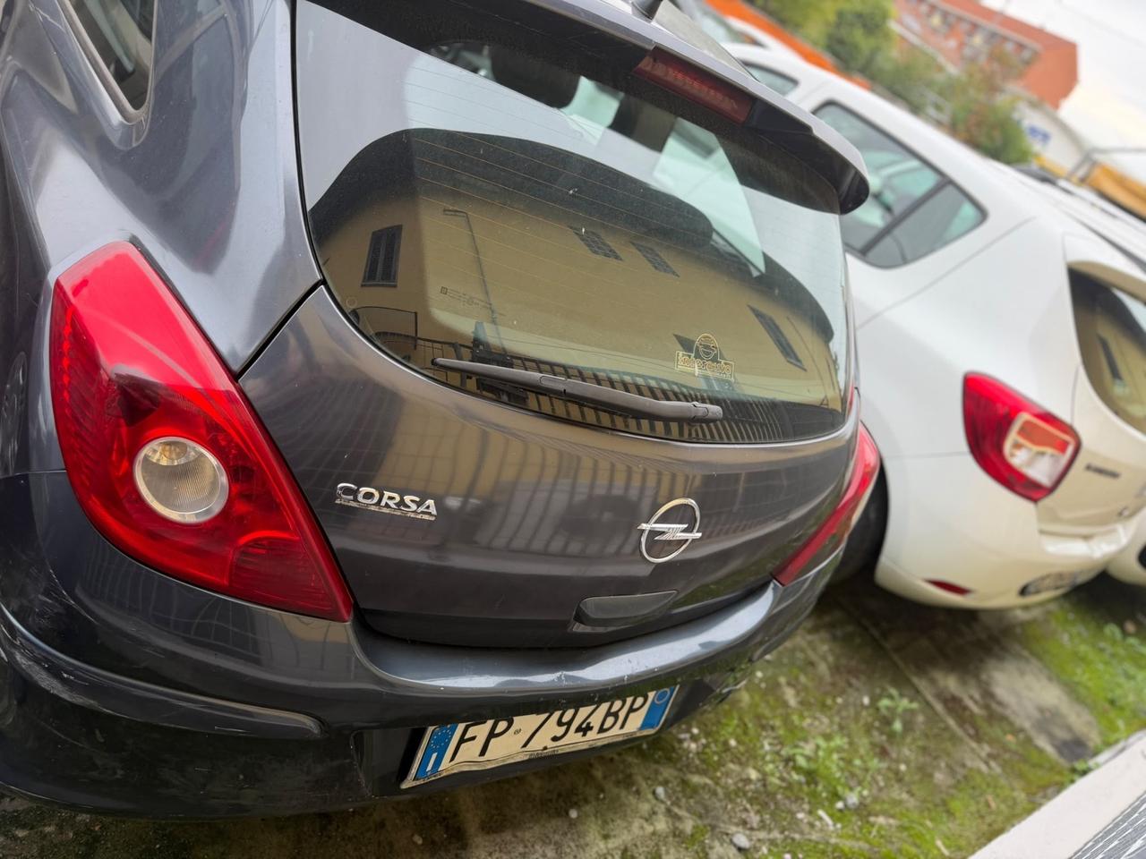 Opel Corsa 1.2 3 porte Sport