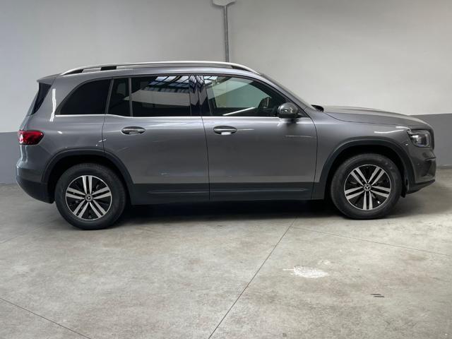 MERCEDES-BENZ GLB 180 d Automatic Business